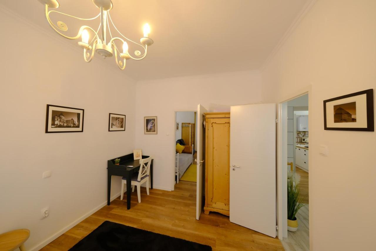 Peterpal Apartman Pecs Exterior photo